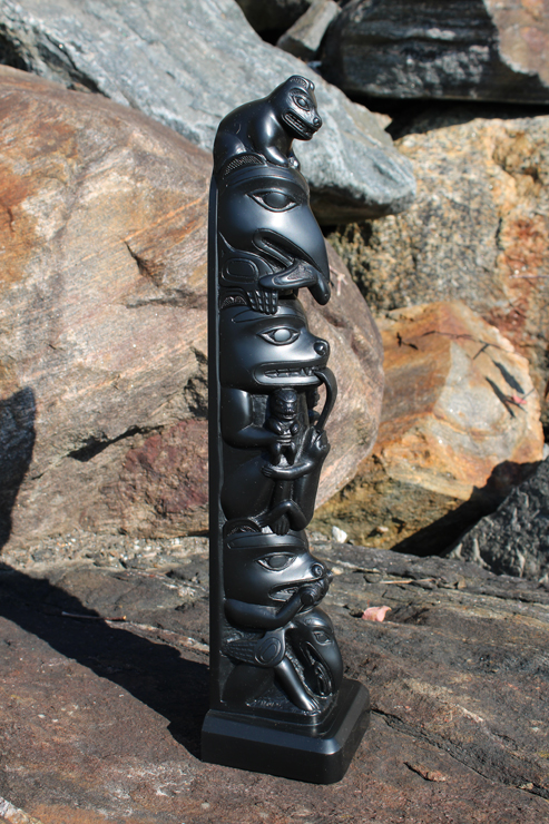 Totem Pole Black Chapman - 01021