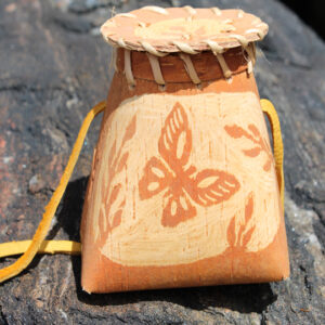 Etched Lidded Basket - YB Butterfly